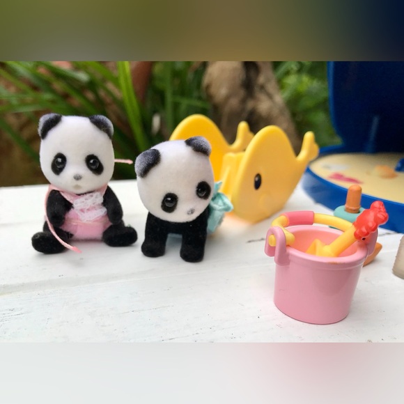 Calico Critters Splash & Play Whale Baby Panda Twins Accessories Playset Figures - Picture 8 of 15